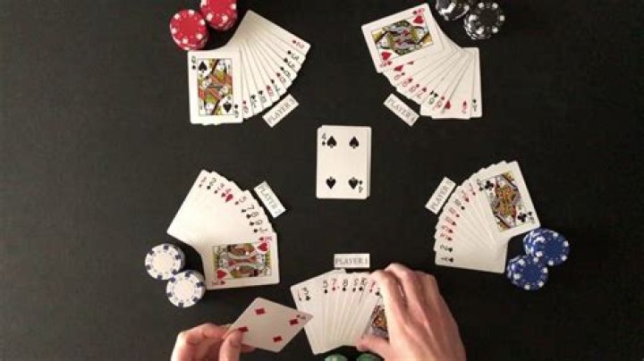 How To Play Garbage Poker — Gather Together Games