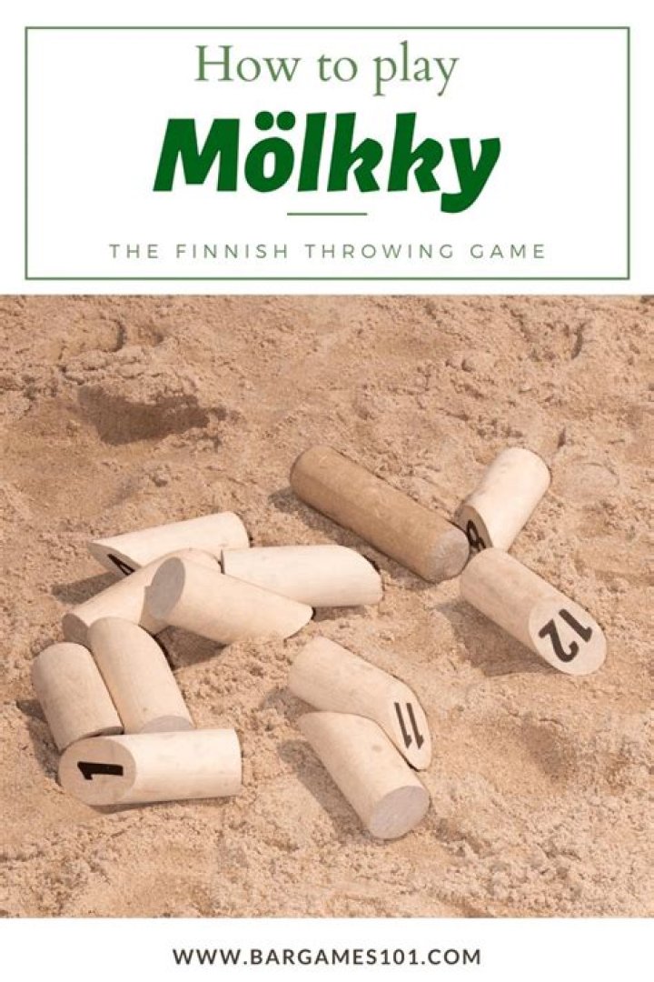 How to Play Mölkky? The Finnish Throwing Game