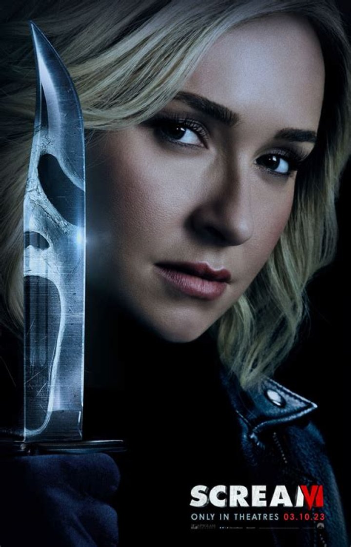 Is there any kissing in Scream 6?