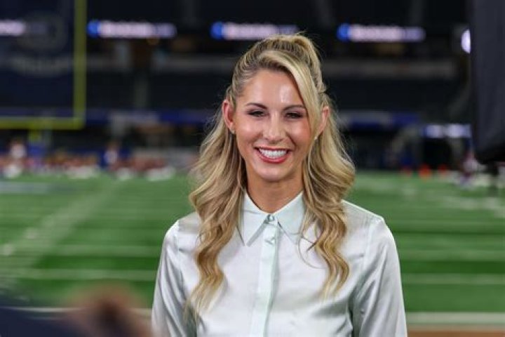 Laura Rutledge's Wild Outfit For College Football Saturday (Photos)