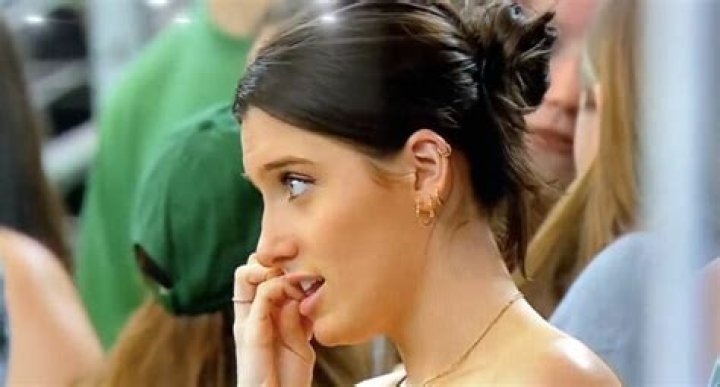 Tulane Fan Goes Viral During Ole Miss Loss (Photos)